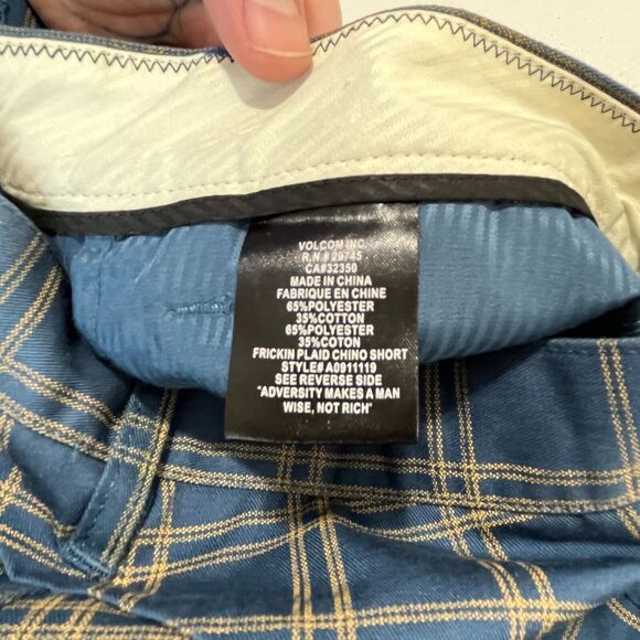 Volcom Shorts Mens 29 Blue‎ Plaid Frickin Chino Skater Streetwear Surfer Beach - Picture 5 of 8